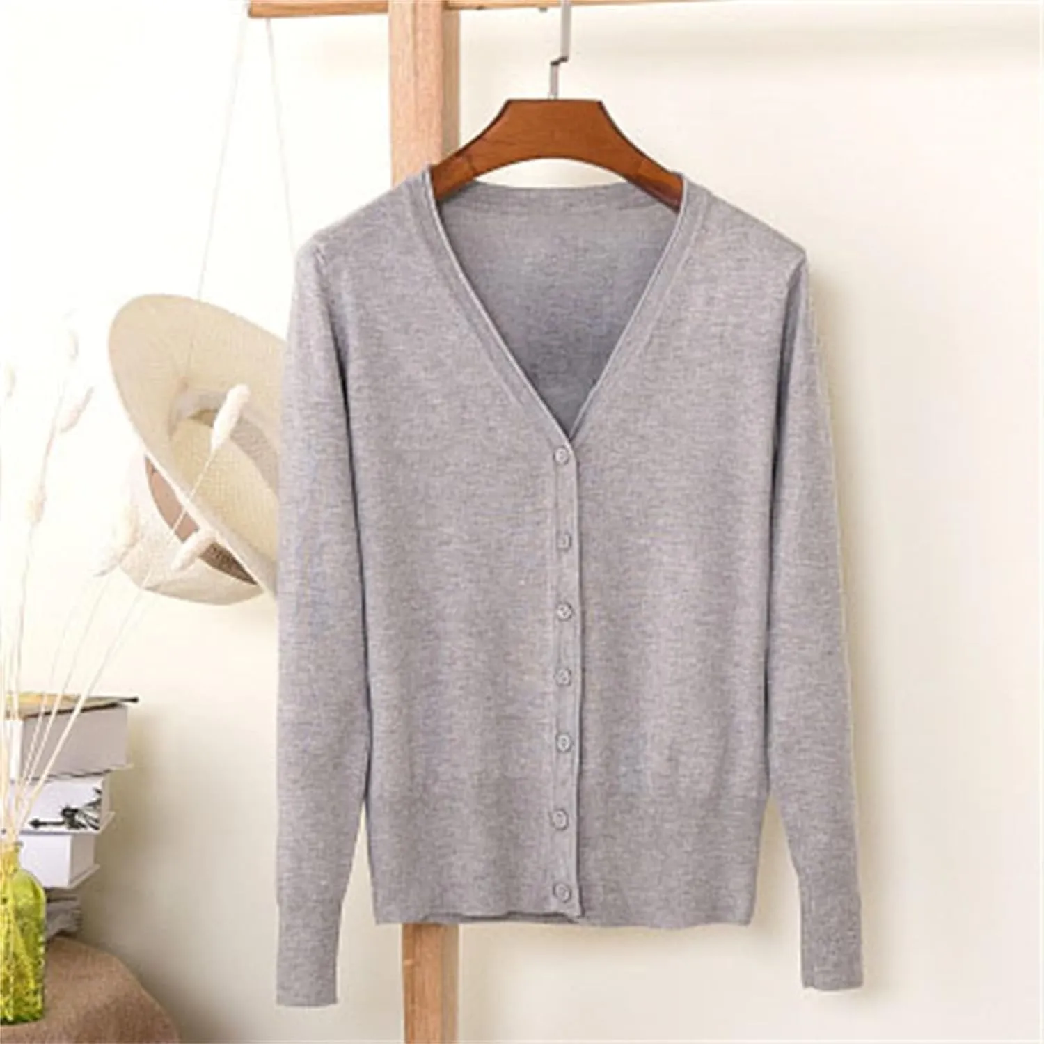 Lightweight Cardigan Sweaters Button Down Cable Knit V Neck Sweaters Comfy Soft Trendy Fall Clothing 2024