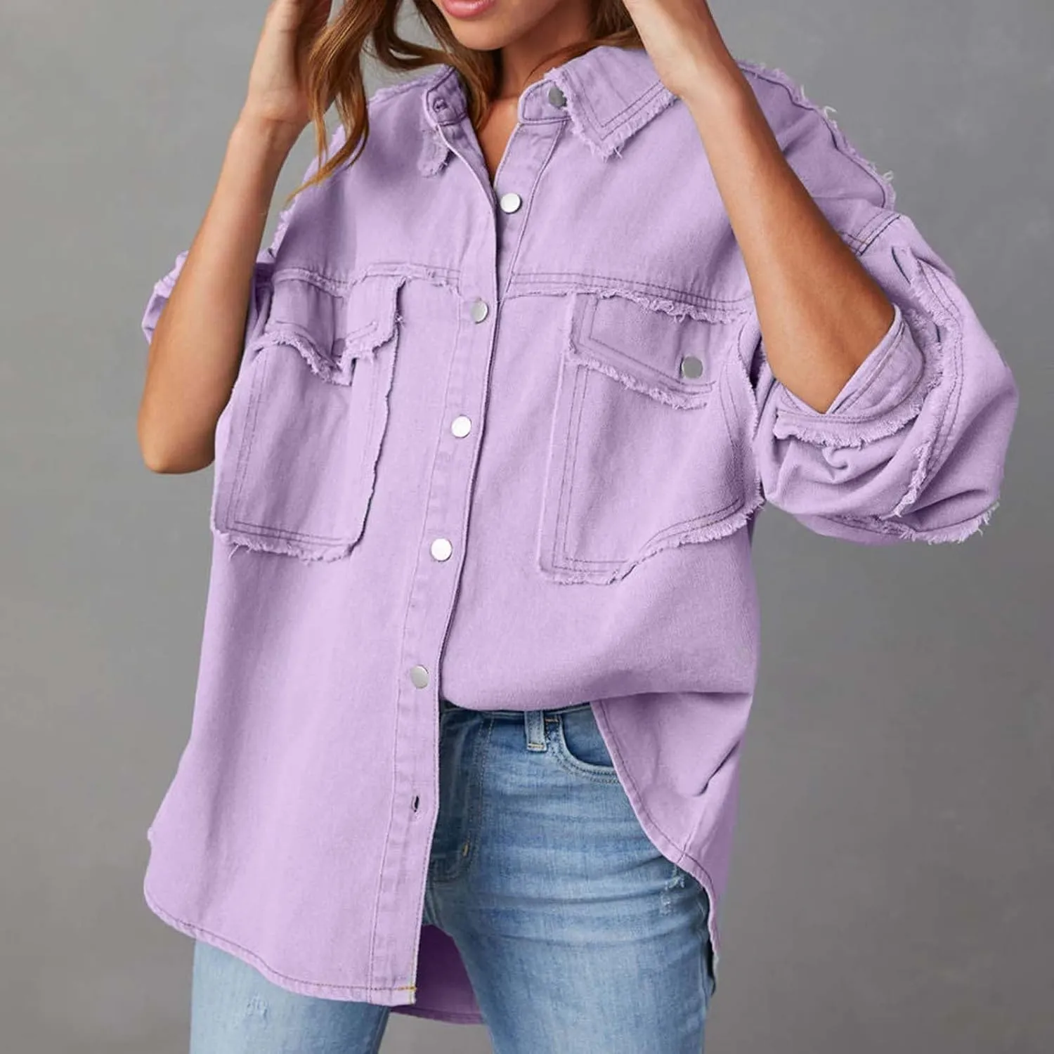 Womens Oversized Denim Shirt Jacket 2024 Casual Button Down Frayed Hem Ripped Jean Jacket Multi Pockets Denim Jacket